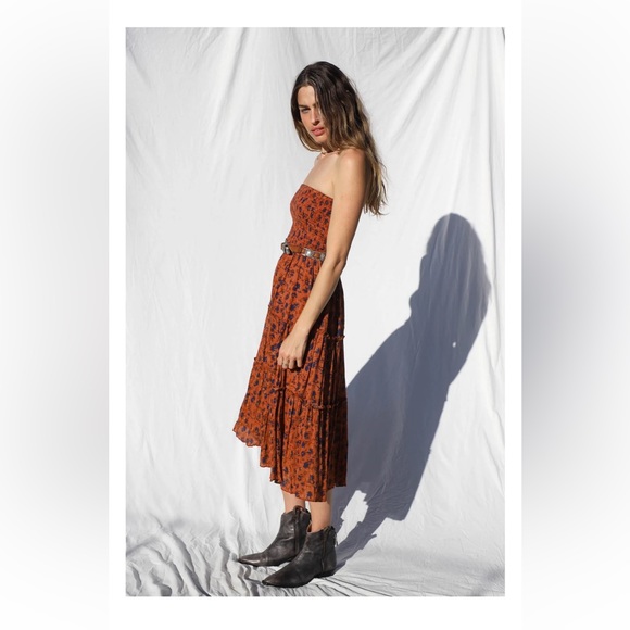 Jen’s Pirate Booty Wildflower Rooftop Skirtdress - Picture 1 of 6